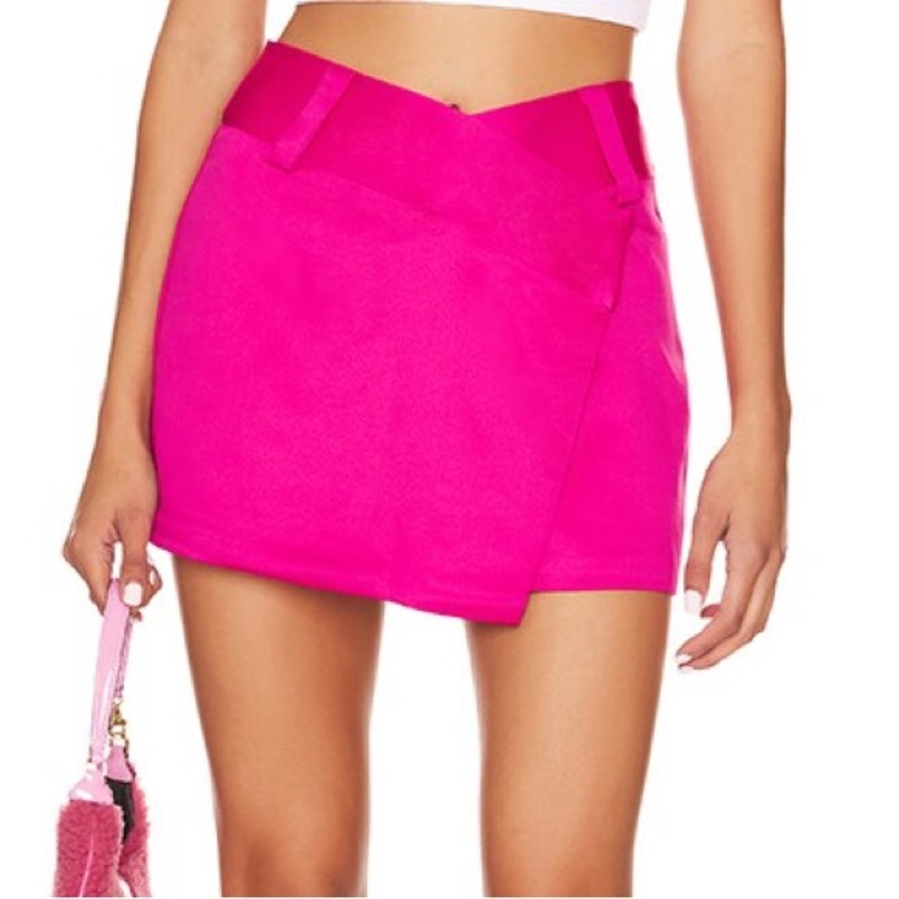 NWT Superdown Hot Pink Alana Satin Mini Skirt Women’s Small